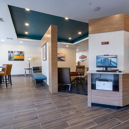 Towneplace Suites By Marriott Clinton Bagian luar foto