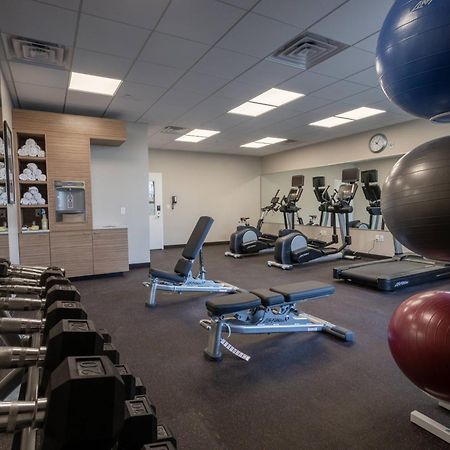 Towneplace Suites By Marriott Clinton Bagian luar foto