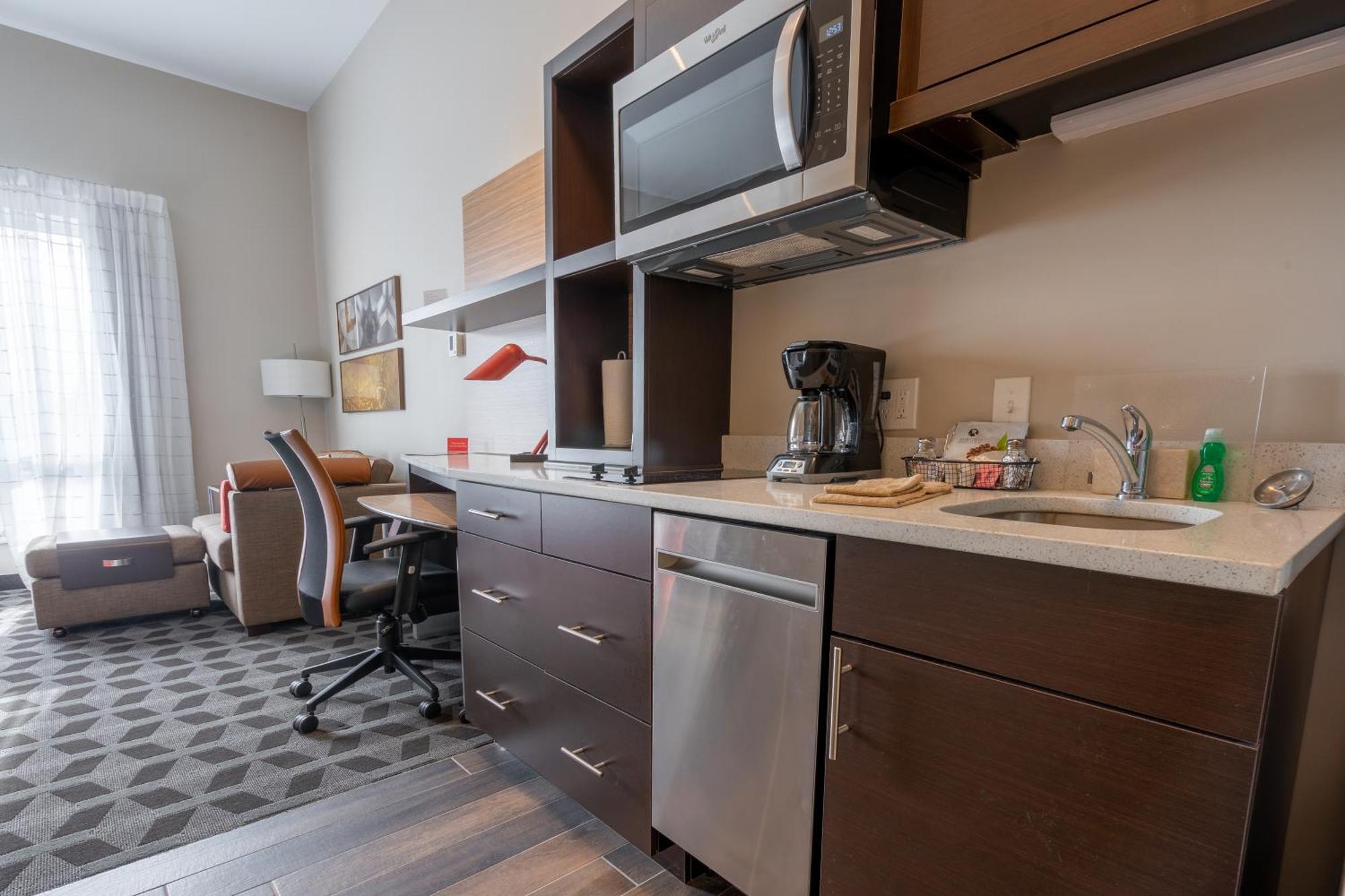 Towneplace Suites By Marriott Clinton Bagian luar foto
